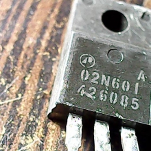 02n60i