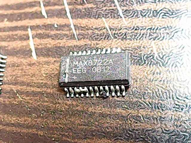 max8722a