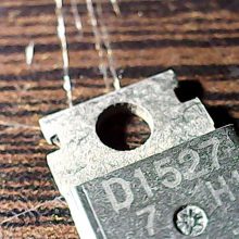 d1527
