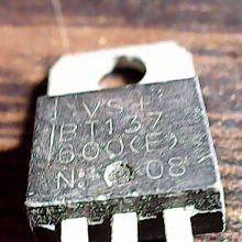 bt137
